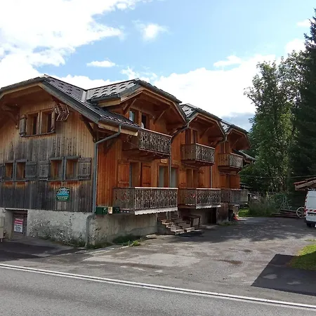Location Les Dents Blanches アパート *